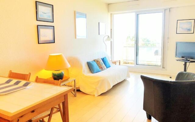 Appartement Vue Mer Terrasse, Parking C2111