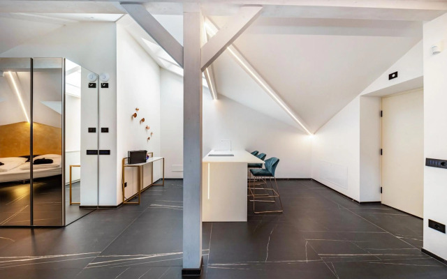 App 6 Palazzo Cavour