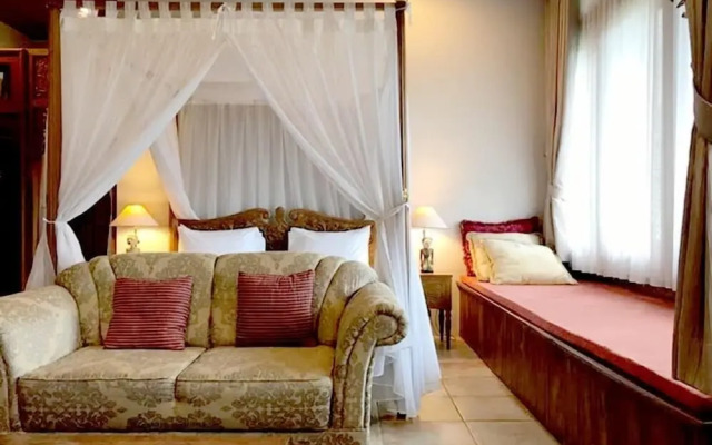 Rumah Stroberi Organic Farm and Lodge