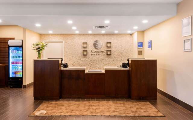 Comfort Inn & Suites