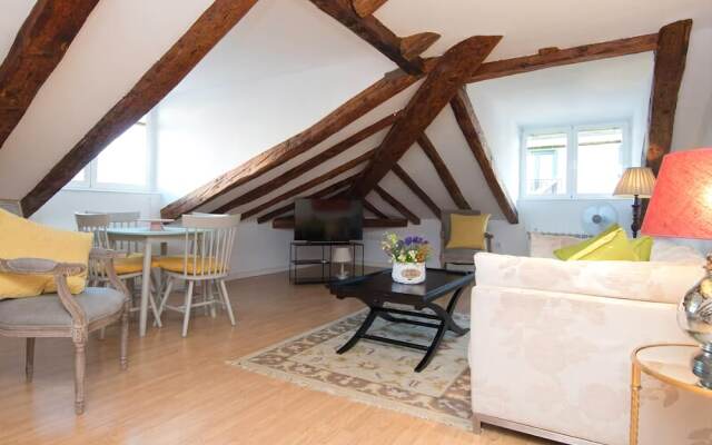 Aparment Plaza Santa Ana