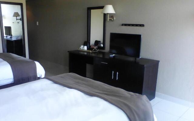 Wilderness Beach Hotel