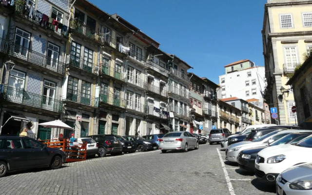 Porto Downtown Taipas