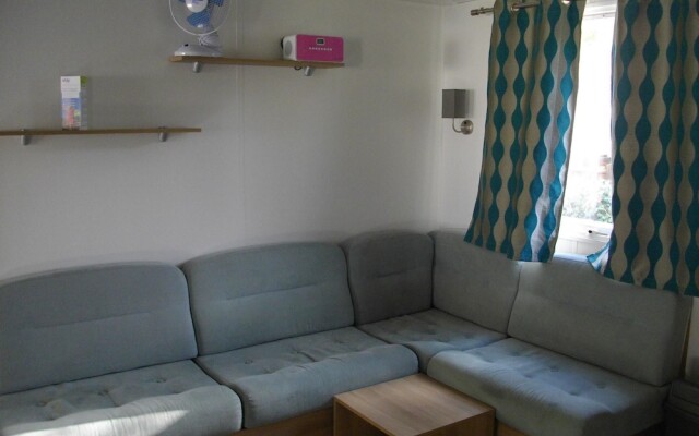 Bungalow With 2 Bedrooms in Onzain, With Terrace