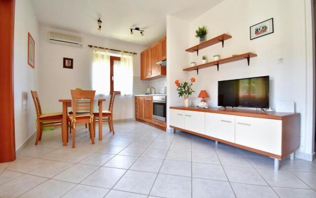 Amazing Apartment in Pula With