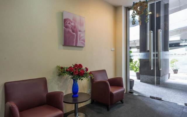 Bintang Fairlane Home