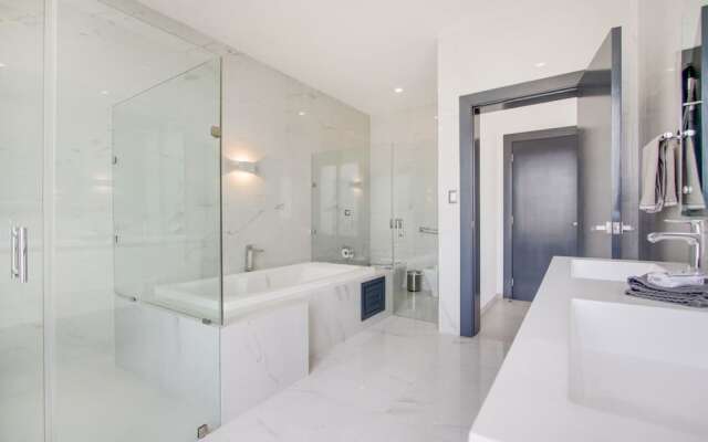 Ultra Modern Villa with Chef & Maid