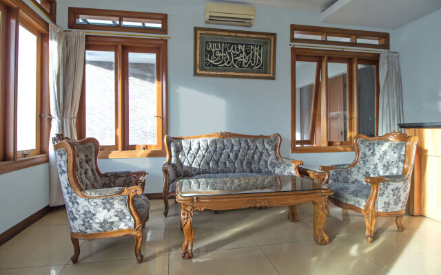 Super OYO Capital O 91140 Ayodya Kebon Jeruk