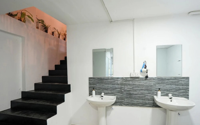 V&C Hideout Villa & Hostel