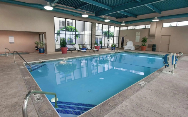 DoubleTree by Hilton Hotel Buffalo - Amherst