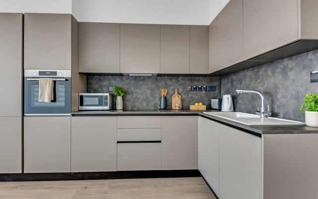 Sanders Crystal 2 - Cute 1-bdr Apt With Shared Rooftop