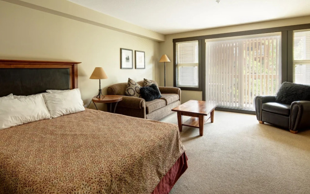 Toby Creek Lodge at Panorama Mountain Resort