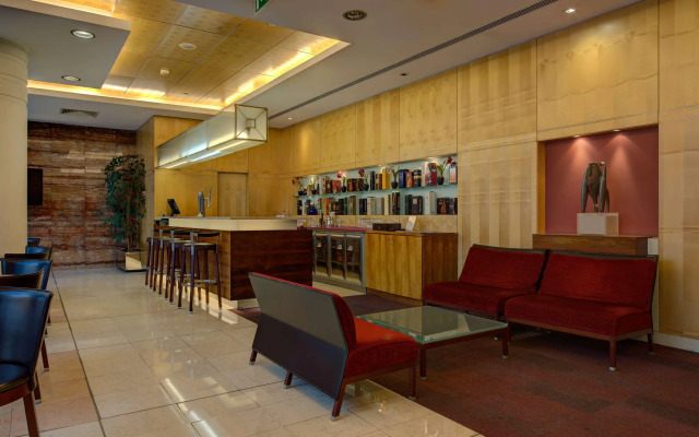 VIP Executive Entrecampos Hotel & Conference