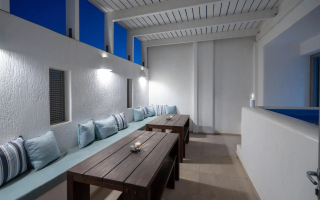 Aegean Melody Suites & Villa