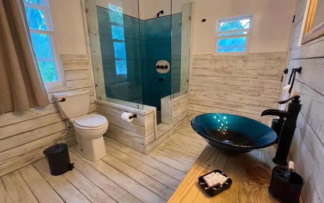 Kokomo Beach Suites