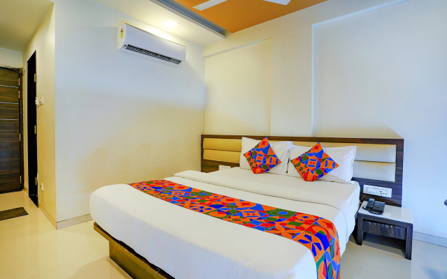 Fabhotel Ramjis Residency