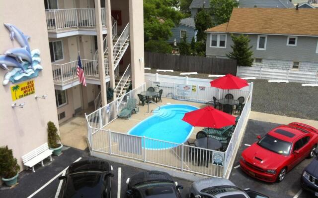 Bay Breeze Motel