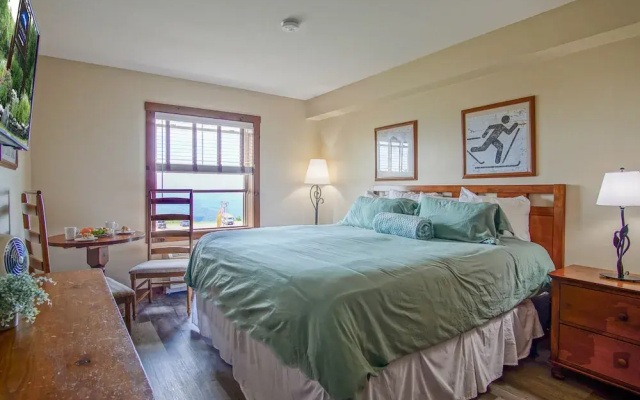 Rimfire 151- 152 Unique 2 Br Condo