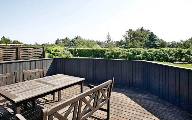 6 Person Holiday Home in Lokken-by Traum