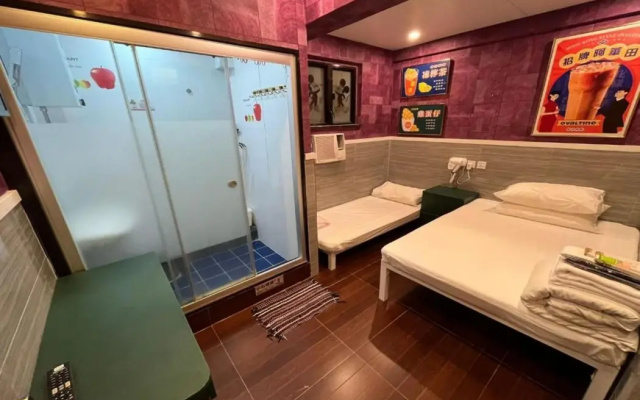 168 Youth Hostel