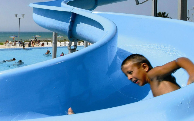Serenusa Resort