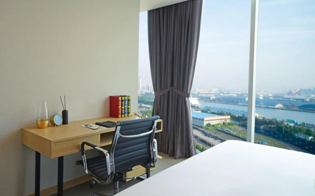 Harbor Park Hotel