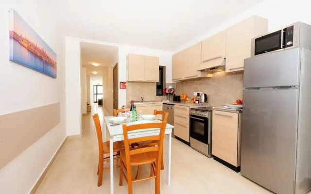 Sea Bliss Maisonette close to sea