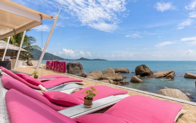 The Dinky Rock, Lounge Beach Club & Spa Hotel