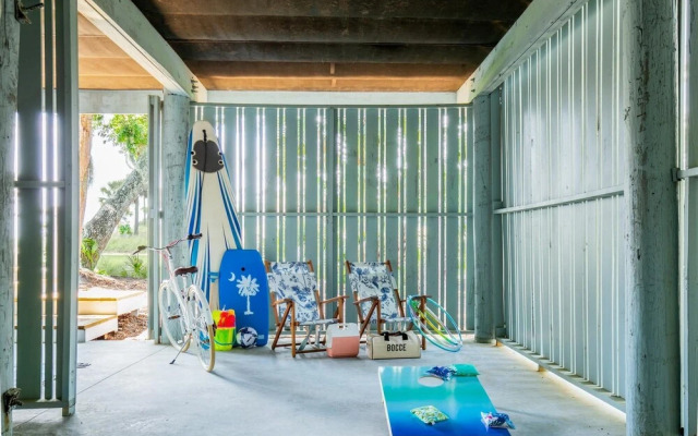 Twin Oaks - Sweet Tea