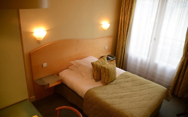 Hotel Atala Champs Elysées