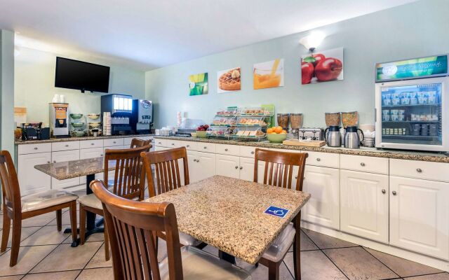 Scottish Fairway Inn