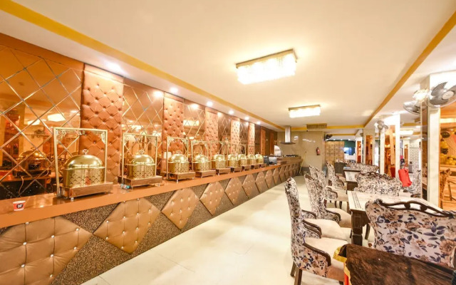 Fabhotel Royal Mountain