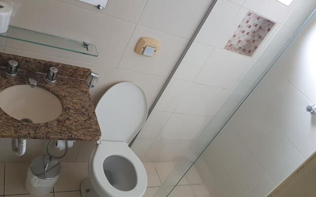 Ellus Hotel