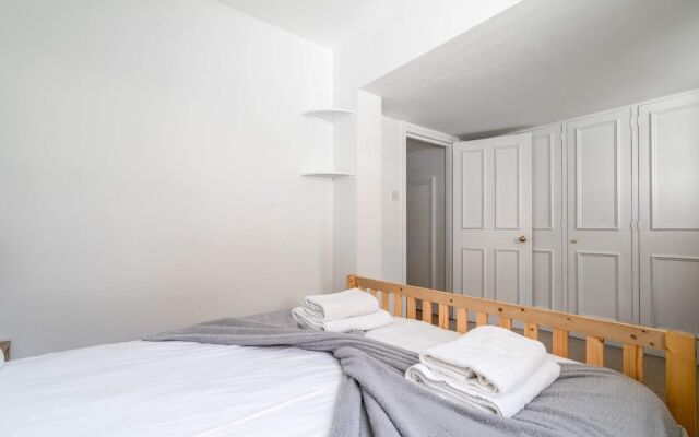 Charming Wandsworth Common Flat