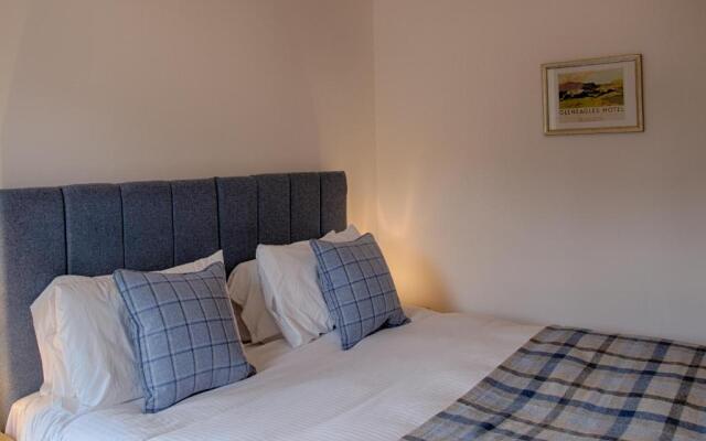 Royal Golf Apartments