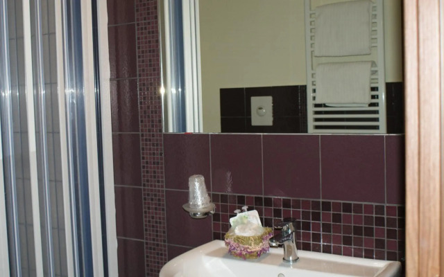 Mimi Hotel & Camping