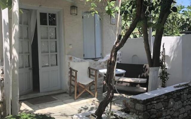 Hikers Room 1 Skiathos Town