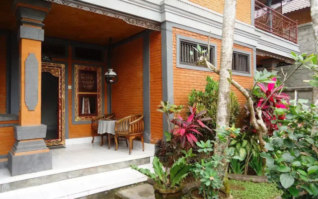 Pande Permai Bungalows