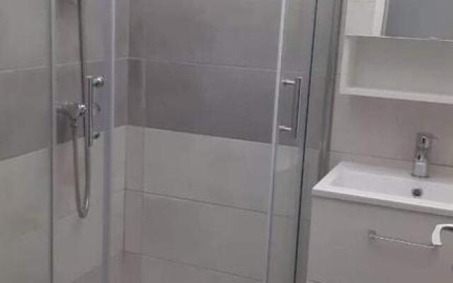 Studio les pieds dans l'eau 30m de la plage