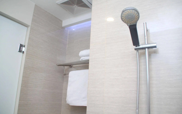 ZEN Rooms Basic Kusuma Bangsa