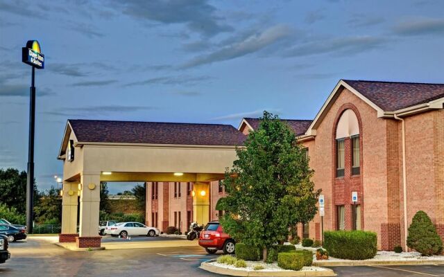 Days Inn Suites Louisville Airport Sw