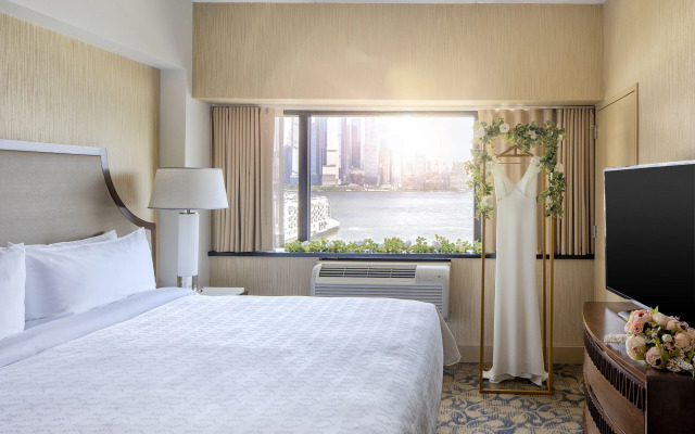 Sheraton Lincoln Harbor Hotel