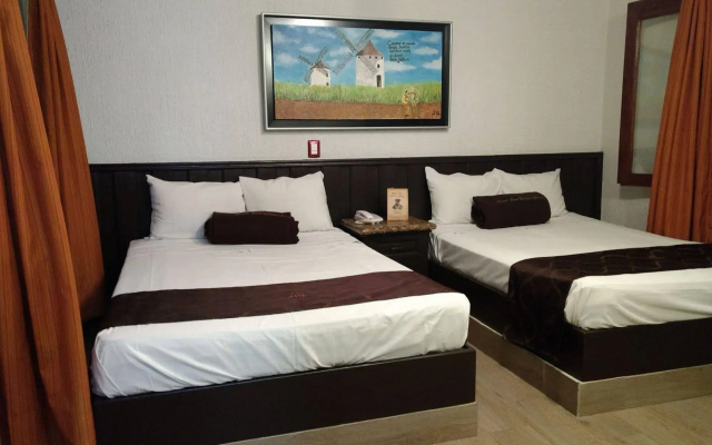 Hotel Don Quijote Plaza