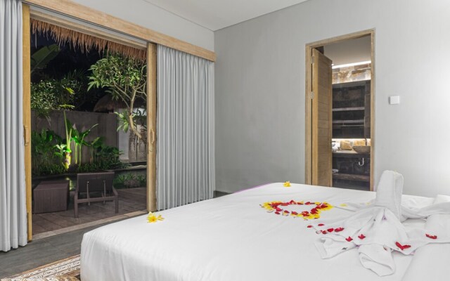 Brand New Luxury 3BR Villa Ethnic Ubud 3
