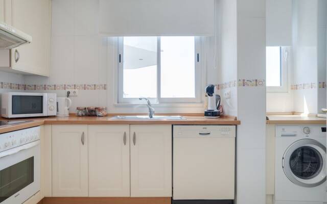 Esmeralda Coral Beach Marbella 2 bed Apt
