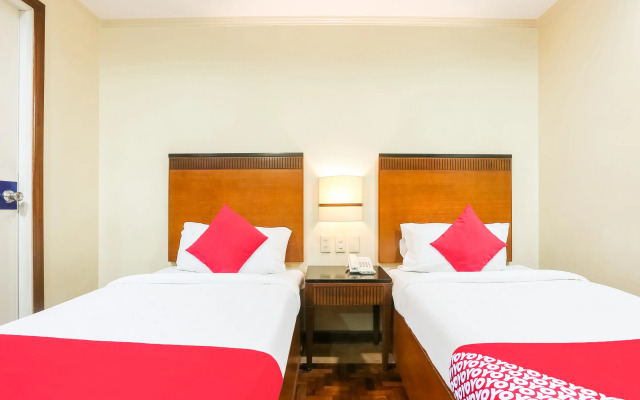 Royale Parc Inn & Suites