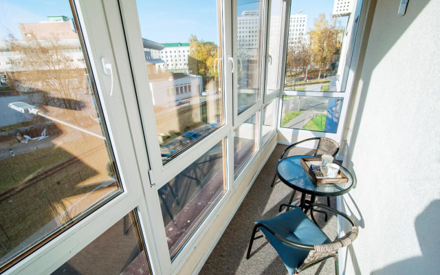 Апартаменты двухкомнатные на проспекте Независимости 88