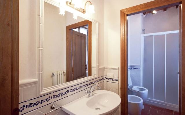 Farmhouse in Loro Ciuffenna With Pool & Garden