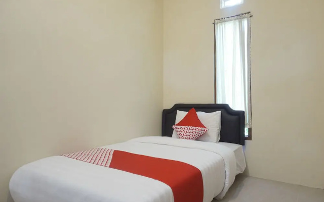 Mahameru Residence by OYO Rooms