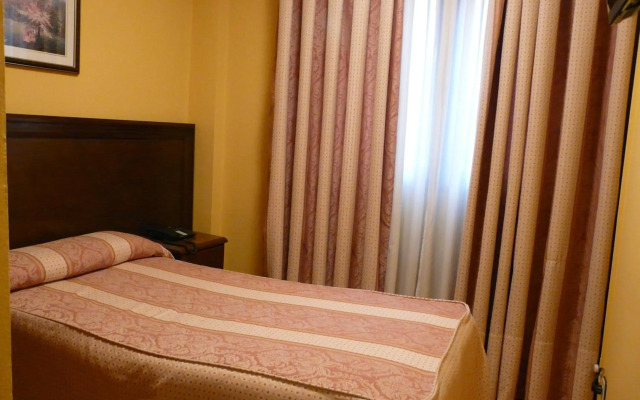 Hotel IDH Angel
